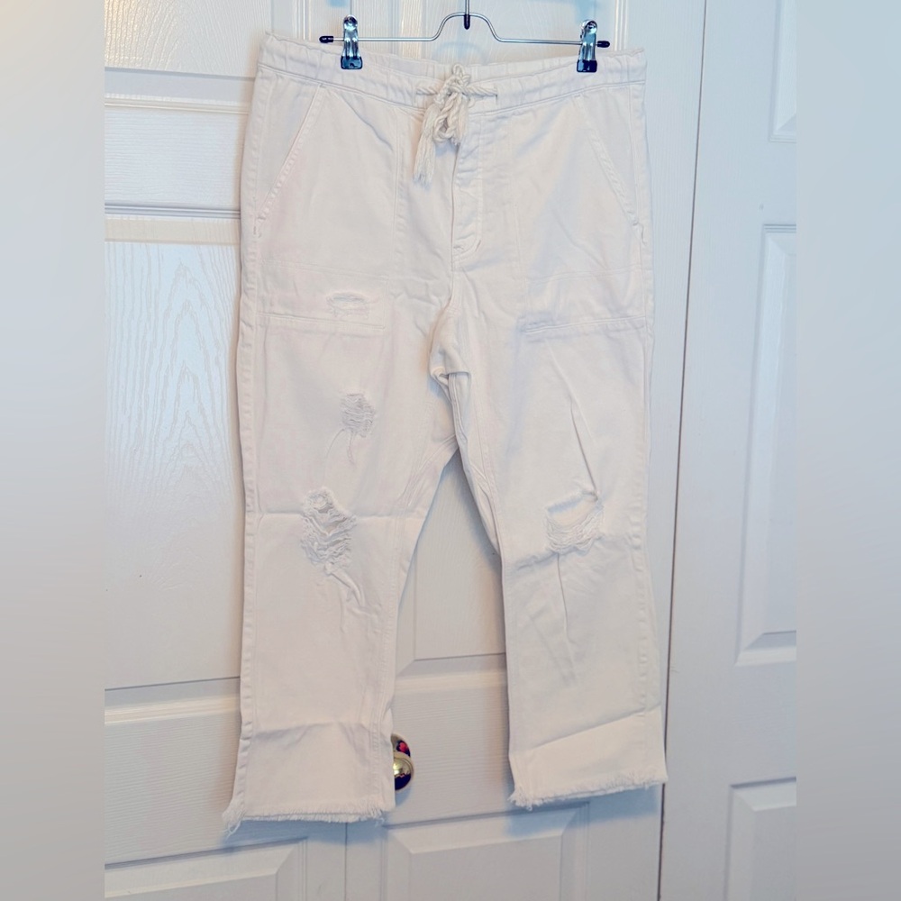 White Distressed Cropped Pants